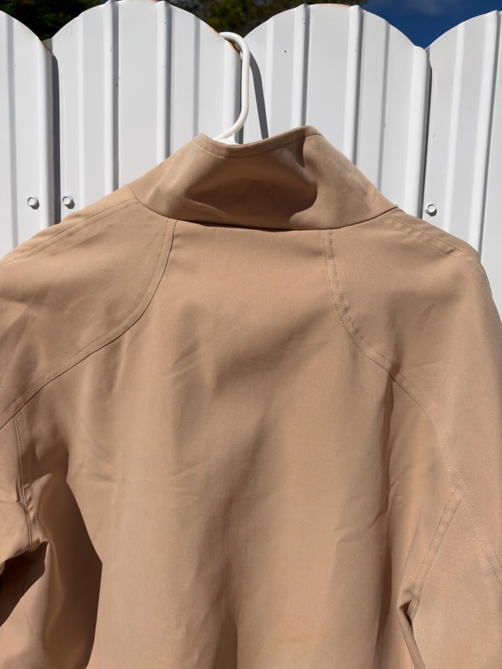 Lightweight fall jacket - Picture 16 of 16